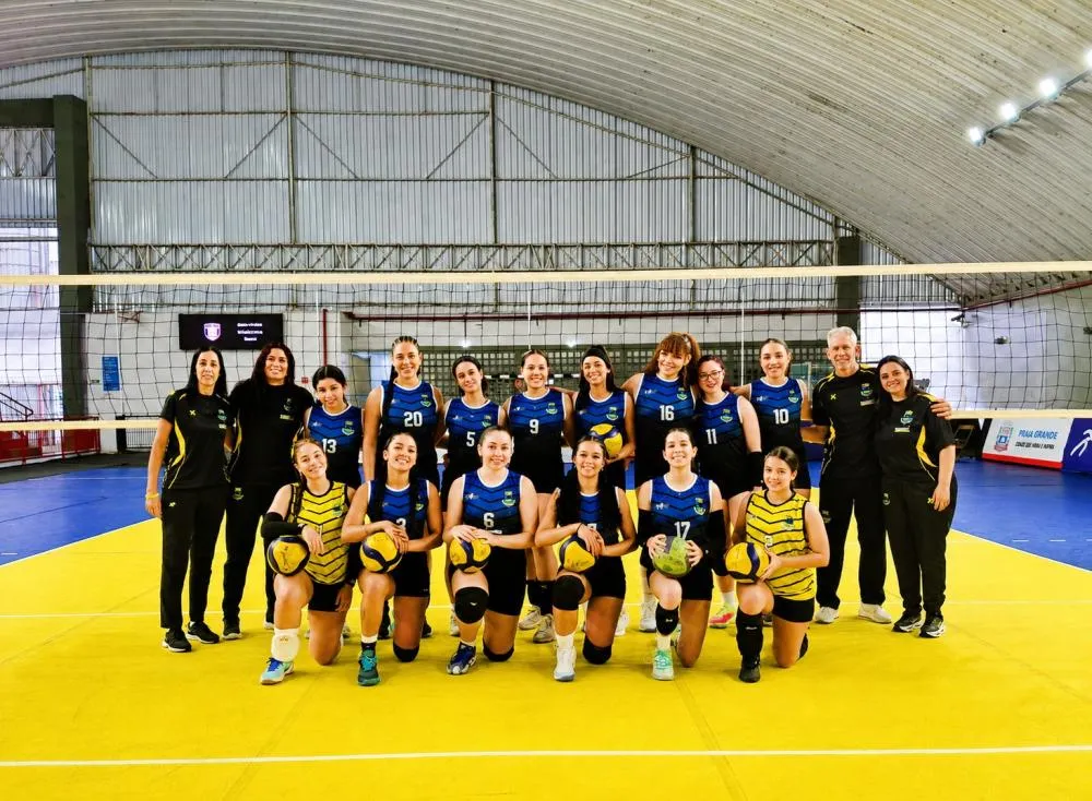 Cotia estreia com vitória no vôlei feminino e fica perto da classificação nos Jogos Regionais